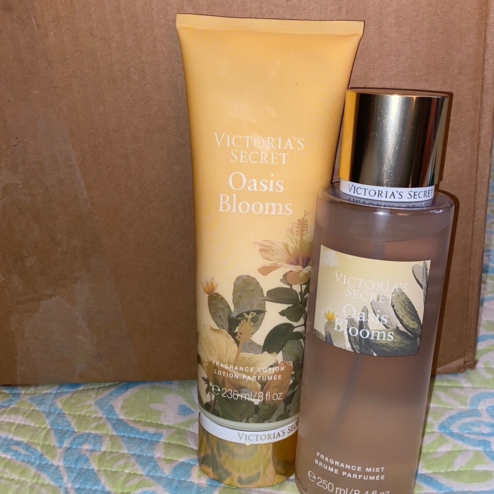 Victoria’s Secret Oasis Blossoms